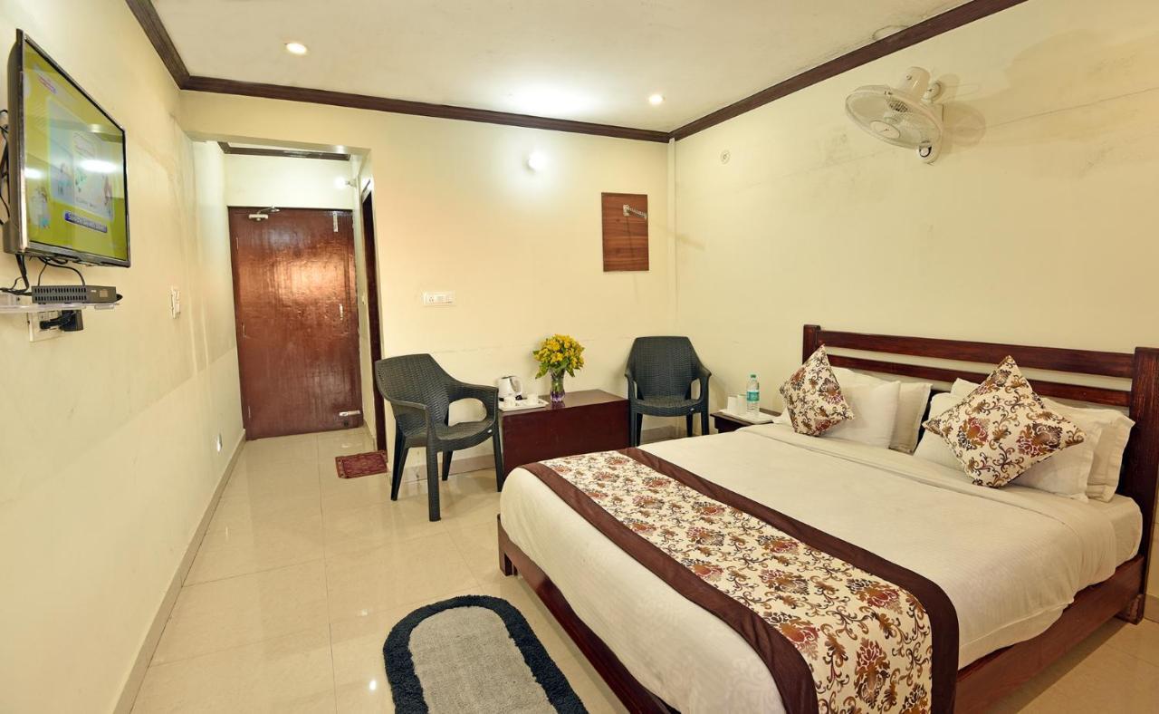 Green Roof Hotel Nainital Exterior foto
